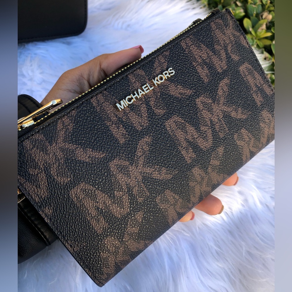 New 🎀 Michael Kors Adina Signature backpack & wallet brown Estampada - Picture 11 of 14